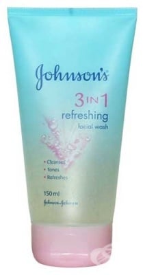 ДЖОНСЪН ГЕЛ ЗА ИЗМИВАНЕ 3 В 1 JOHNSON & JOHNSON