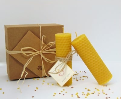 Комплект свещи от пчелен восък, 2 броя / подаръчен комплект в кутия / 